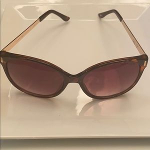Tommy Hilfiger sunglasses